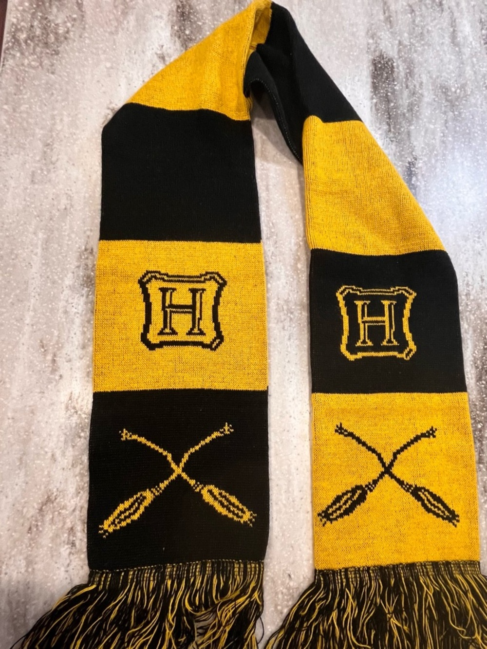 Warner Bros. Harry Potter Black and Gold Knit Scarf